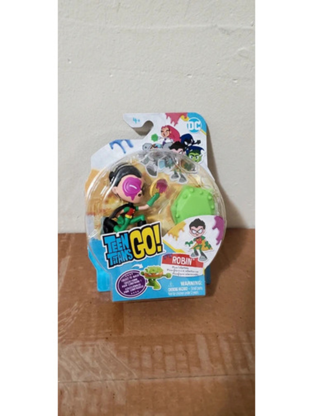 DC Teen Titans Go! Robin Mini Collectible Figure & Base New Sealed